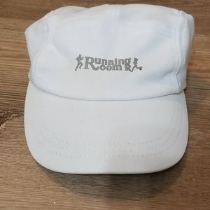 Running Room White Runner's Hat